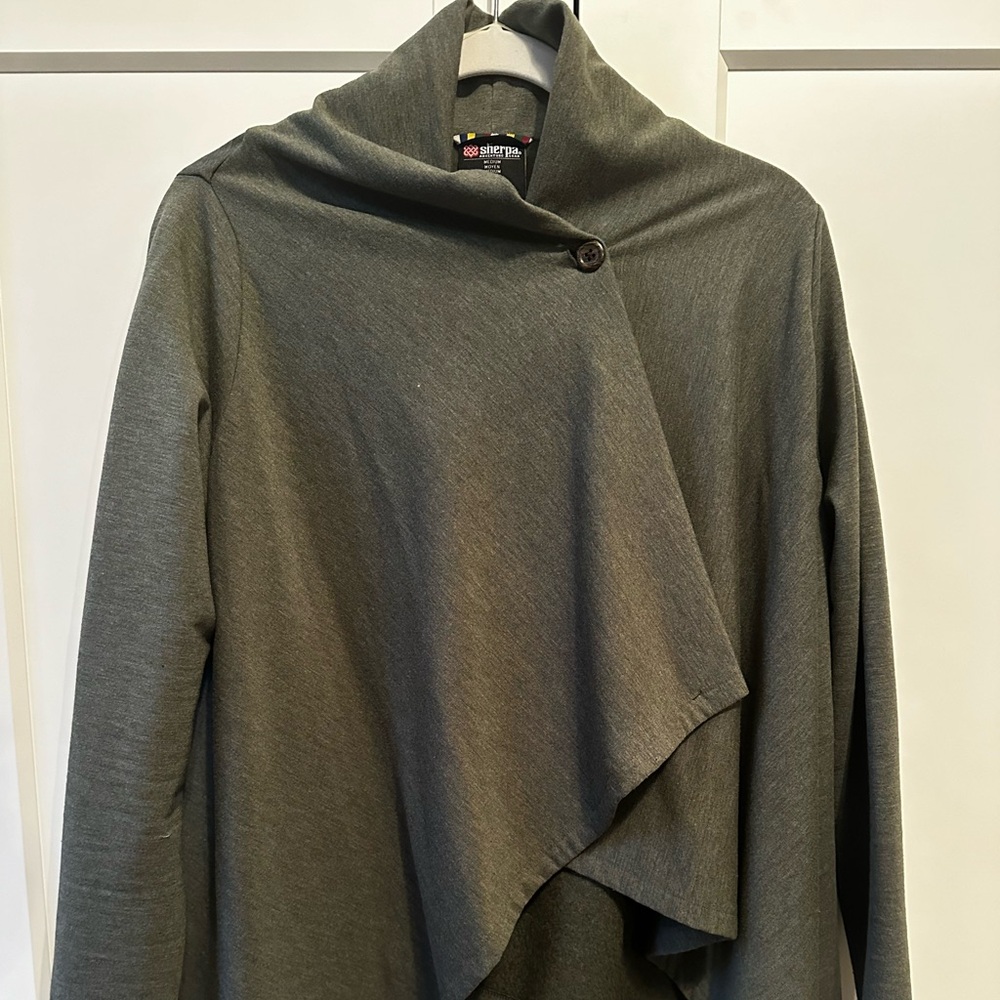 Sherpa Adventure Gear sweater/cardigan